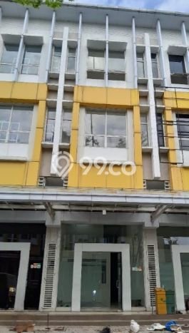 Ruko Disewa di Bekasi dengan LB 220m2 Area Komersial Ramai Ruko Disewa di Bekasi dengan LB 220m2 Area Komersial Ramai
