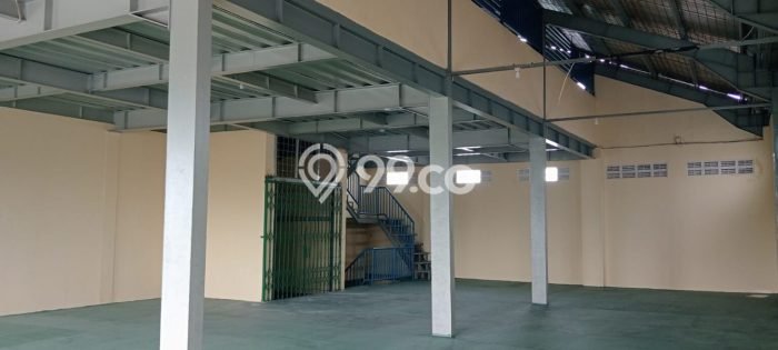 Gudang Disewakan di Area Ramai Bekasi Timur, Bekasi Gudang Disewakan di Area Ramai Bekasi Timur, Bekasi
