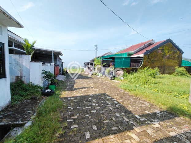 Lahan Dijual Lokasi Sumbang, Banyumas dengan Luas Tanah 98m2 dan Status - Lahan Dijual Lokasi Sumbang, Banyumas dengan Luas Tanah 98m2 dan Status -