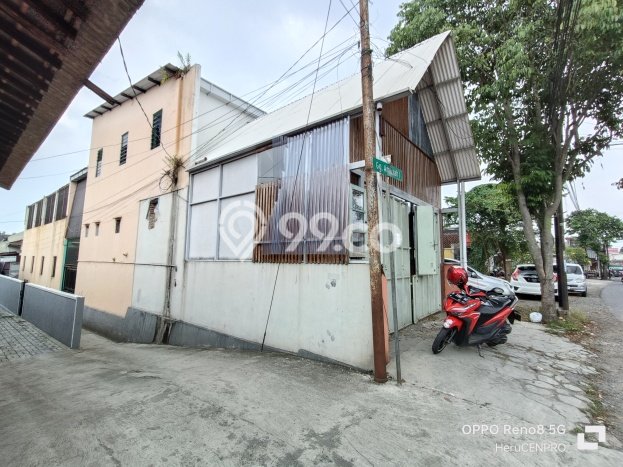 Rumah Strategis Modern Lb 280m2 di Purwokerto Utara, Purwokerto Rumah Strategis Modern Lb 280m2 di Purwokerto Utara, Purwokerto