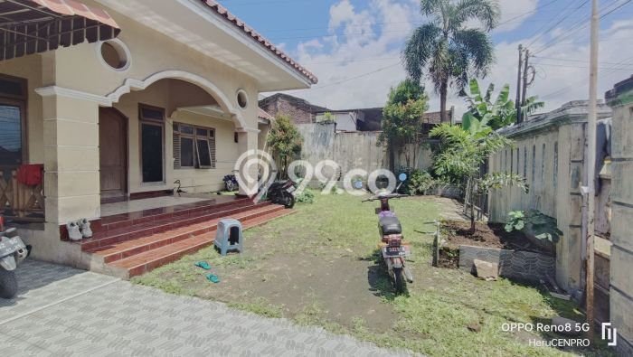 Rumah Mewah Siap Huni LT 1312m2 di Purwokerto Utara, Banyumas Rumah Mewah Siap Huni LT 1312m2 di Purwokerto Utara, Banyumas