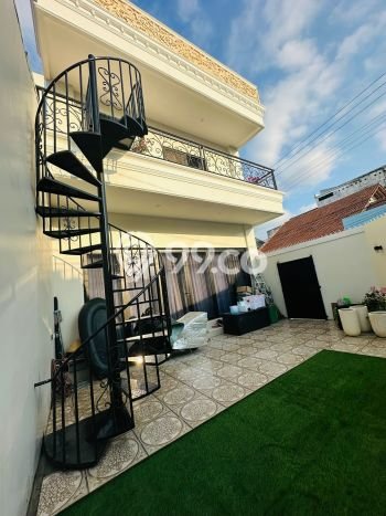 Hunian Cantik Modern Lb 222m2 di Cilacap Tengah, Cilacap Hunian Cantik Modern Lb 222m2 di Cilacap Tengah, Cilacap