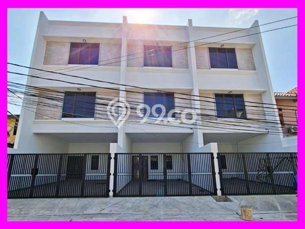 Jual Rumah Mewah Megah Dengan View Cantik di Tanjung Duren, Jakarta Barat Jual Rumah Mewah Megah Dengan View Cantik di Tanjung Duren, Jakarta Barat