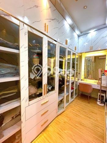 Ready to Use! Luxury House LT 198m2 Desain Modern di Jelambar Ready to Use! Luxury House LT 198m2 Desain Modern di Jelambar