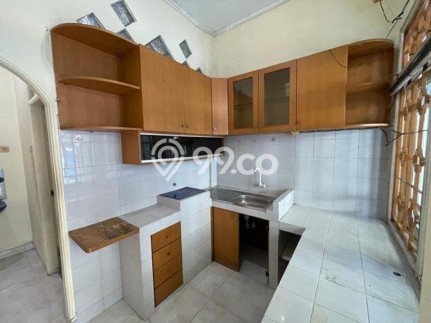 Disewakan Rumah Harga Terjangkau di Jelambar Jakarta Barat Punya 4 Kamar Tidur Disewakan Rumah Harga Terjangkau di Jelambar Jakarta Barat Punya 4 Kamar Tidur