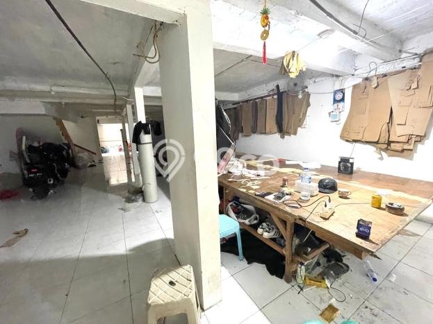 Unit Gudang Dijual di Jakarta Barat LT 124m2 & LB 187m2 Unit Gudang Dijual di Jakarta Barat LT 124m2 & LB 187m2
