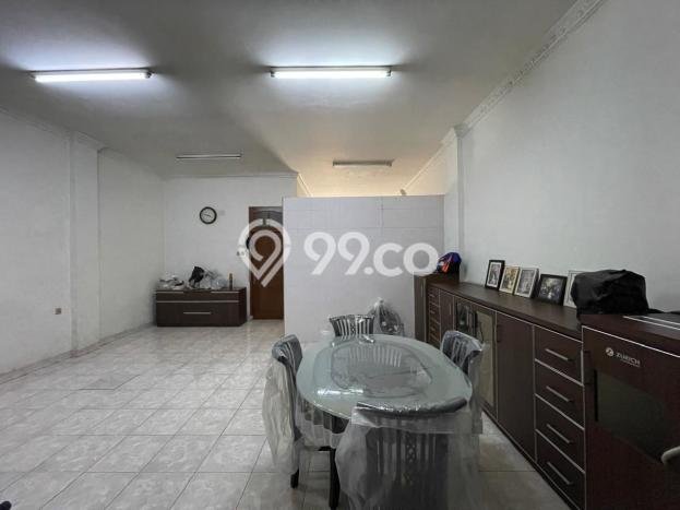 Rumah Mewah LB 292m2 Siap Pakai Desain Elegan di Jelambar, Jakarta Barat Rumah Mewah LB 292m2 Siap Pakai Desain Elegan di Jelambar, Jakarta Barat