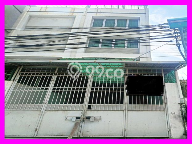 Rumah Luxury Dijual di Jakarta Barat Fasilitas Premium Rumah Luxury Dijual di Jakarta Barat Fasilitas Premium