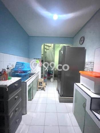 Disewakan! Rumah 3 Kamar Tidur &
3 Kamar Mandi di Jelambar, Jakarta Barat Disewakan! Rumah 3 Kamar Tidur &
3 Kamar Mandi di Jelambar, Jakarta Barat