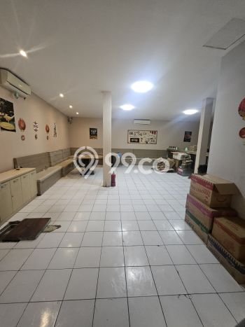 Unit Ruko Dijual di Jakarta Barat LT 227m2 & LB 330m2 Unit Ruko Dijual di Jakarta Barat LT 227m2 & LB 330m2