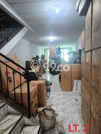 Rumah Luxury Dijual di Jakarta Barat Fasilitas Premium Rumah Luxury Dijual di Jakarta Barat Fasilitas Premium