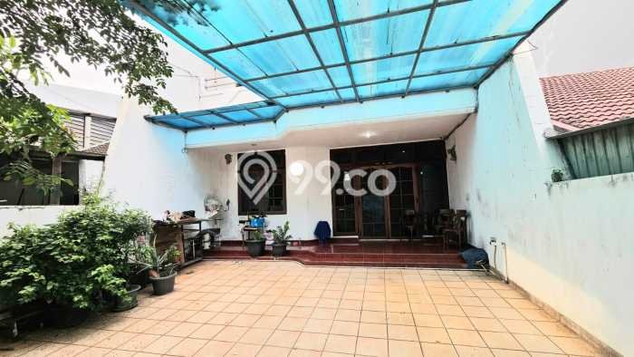 For Sale! Premium House LT 174m2 Desain Elegan di Jelambar For Sale! Premium House LT 174m2 Desain Elegan di Jelambar