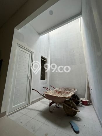 Dijual Hunian Rumah Terawat 3 Kamar di Duri Kepa, Jakarta Barat Dijual Hunian Rumah Terawat 3 Kamar di Duri Kepa, Jakarta Barat