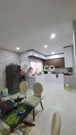 Rumah Elit Modern Tanpa Renovasi di Tanjung Duren Jakarta Barat Rumah Elit Modern Tanpa Renovasi di Tanjung Duren Jakarta Barat