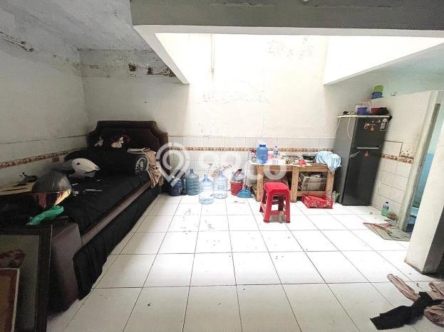Unit Gudang Dijual di Jakarta Barat LT 124m2 & LB 187m2 Unit Gudang Dijual di Jakarta Barat LT 124m2 & LB 187m2