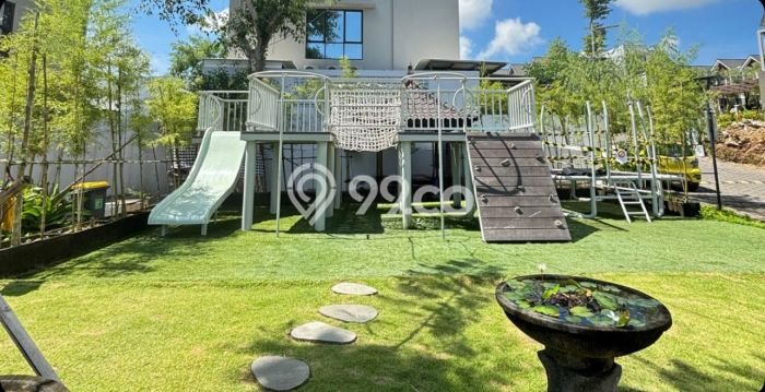 Dijual Rumah Luas Megah Dengan View Cantik di Jimbaran, Badung Dijual Rumah Luas Megah Dengan View Cantik di Jimbaran, Badung