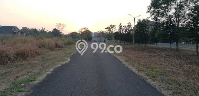 Tanah Strategis Dijual di Mustikajaya Bekasi 450m2 Tanah Strategis Dijual di Mustikajaya Bekasi 450m2