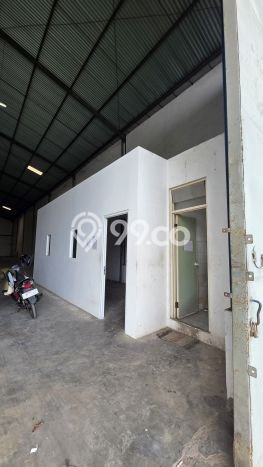 Gudang Dijual di Prime Area Surabaya Luas 500m2 Gudang Dijual di Prime Area Surabaya Luas 500m2