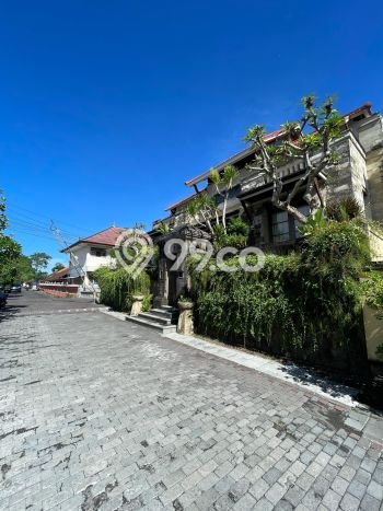 Ready to Use! Premium House LT 270m2 Desain Elegan di Sesetan Ready to Use! Premium House LT 270m2 Desain Elegan di Sesetan