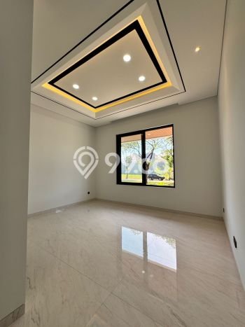 Dijual Rumah Luas Megah Dengan View Cantik di Citraland, Surabaya Dijual Rumah Luas Megah Dengan View Cantik di Citraland, Surabaya