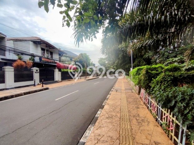 Rumah Elit LB 500m2 Siap Huni Desain Elegan di Pulomas, Jakarta Timur Rumah Elit LB 500m2 Siap Huni Desain Elegan di Pulomas, Jakarta Timur