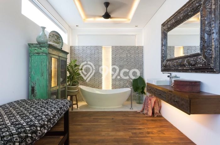 For Sale! Luxury House LT 886m2 Desain Elegan di Canggu For Sale! Luxury House LT 886m2 Desain Elegan di Canggu