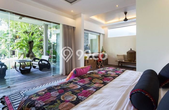 For Sale! Luxury House LT 886m2 Desain Elegan di Canggu For Sale! Luxury House LT 886m2 Desain Elegan di Canggu