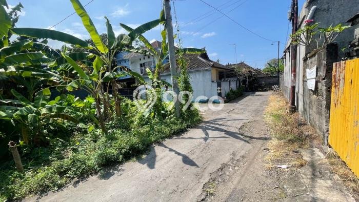 Ruko Dijual di Banjarangkan LT 340m2, LB 230m2 untuk Investasi Ruko Dijual di Banjarangkan LT 340m2, LB 230m2 untuk Investasi