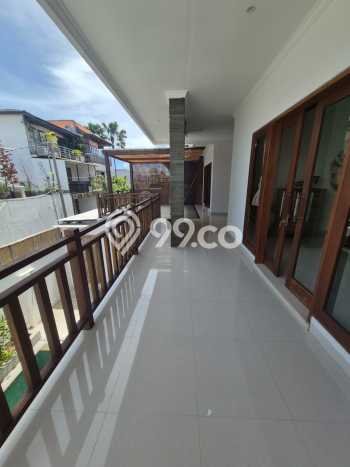 Disewakan! Rumah 3 Kamar Tidur &
3 Kamar Mandi di Canggu, Badung Disewakan! Rumah 3 Kamar Tidur &
3 Kamar Mandi di Canggu, Badung