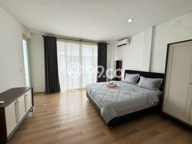 Disewakan! Rumah 3 Kamar Tidur &
3 Kamar Mandi di Munggu, Badung Disewakan! Rumah 3 Kamar Tidur &
3 Kamar Mandi di Munggu, Badung