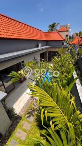 Disewakan! Rumah 2 Kamar Tidur &
2 Kamar Mandi di Sanur, Denpasar Disewakan! Rumah 2 Kamar Tidur &
2 Kamar Mandi di Sanur, Denpasar