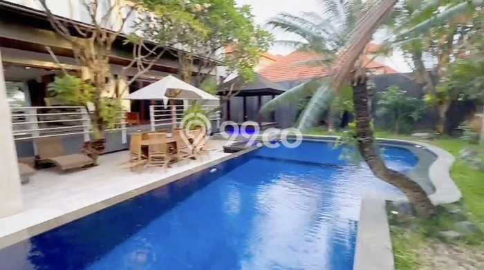 Hunian Mewah Dijual LT 440m2 di Denpasar Barat, Denpasar Hunian Mewah Dijual LT 440m2 di Denpasar Barat, Denpasar