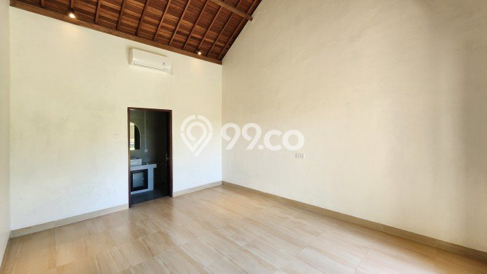 Rumah Sewa Badung LT 300m2 LB 150m2 Kawasan Kerobokan Rumah Sewa Badung LT 300m2 LB 150m2 Kawasan Kerobokan