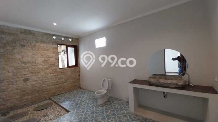 Disewakan! Rumah 3 Kamar Tidur &
3 Kamar Mandi di canggu, Badung Disewakan! Rumah 3 Kamar Tidur &
3 Kamar Mandi di canggu, Badung