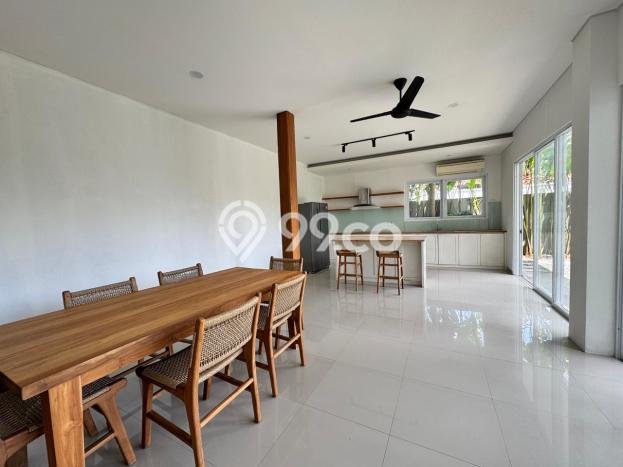 Disewakan! Rumah 3 Kamar Tidur &
3 Kamar Mandi di Pererenan, Badung Disewakan! Rumah 3 Kamar Tidur &
3 Kamar Mandi di Pererenan, Badung