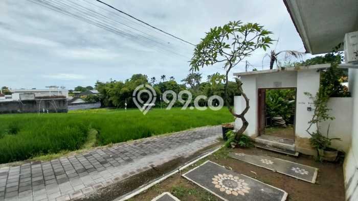 Disewakan! Rumah 3 Kamar Tidur &
3 Kamar Mandi di canggu, Badung Disewakan! Rumah 3 Kamar Tidur &
3 Kamar Mandi di canggu, Badung