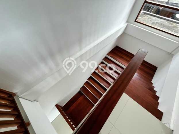 Rumah Kontrakan Badung LT 230m2 LB 200m2 Area Kerobokan Kaja Rumah Kontrakan Badung LT 230m2 LB 200m2 Area Kerobokan Kaja