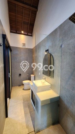 Rumah Sewa Badung LT 300m2 LB 150m2 Kawasan Kerobokan Rumah Sewa Badung LT 300m2 LB 150m2 Kawasan Kerobokan
