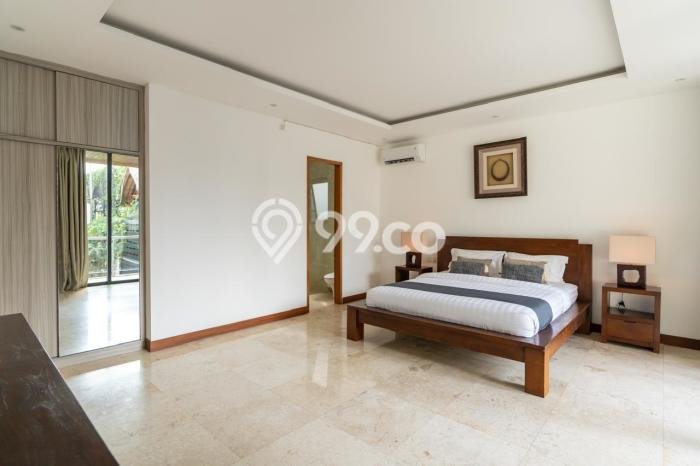 Hunian Bagus Disewakan di canggu, Badung LT 350m2, LB 500m2 Hunian Bagus Disewakan di canggu, Badung LT 350m2, LB 500m2