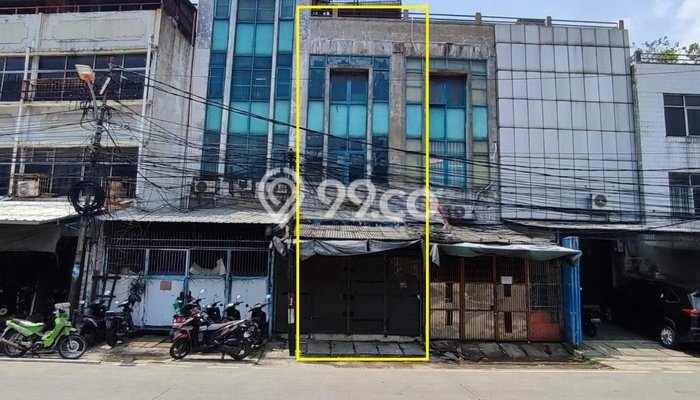Ruko Dijual di Prime Area Jakarta Barat Luas 192m2 Ruko Dijual di Prime Area Jakarta Barat Luas 192m2