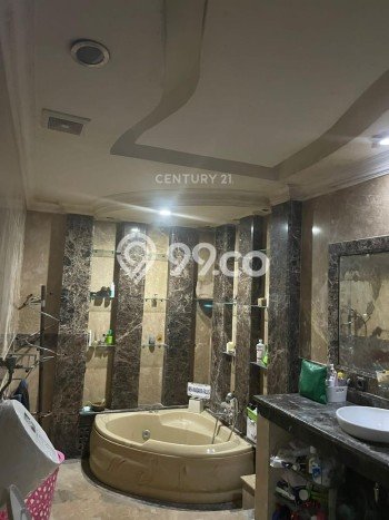 Rumah Mewah LB 200m2 Siap Pakai Desain Elegan di Tangerang Kota, Tangerang Rumah Mewah LB 200m2 Siap Pakai Desain Elegan di Tangerang Kota, Tangerang