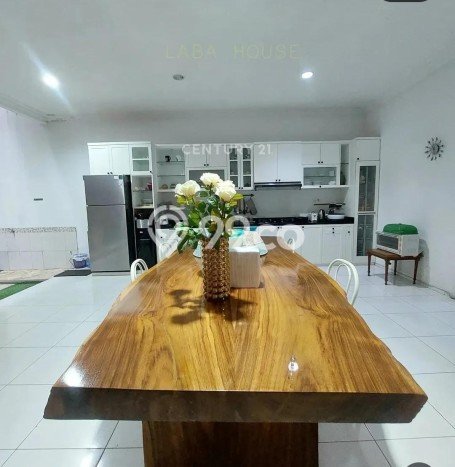 Dijual Rumah Premium dengan Fasilitas Sekitar Lengkap di Kembangan, Jakarta Barat Dijual Rumah Premium dengan Fasilitas Sekitar Lengkap di Kembangan, Jakarta Barat