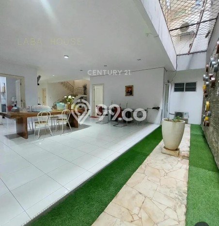 Dijual Rumah Premium dengan Fasilitas Sekitar Lengkap di Kembangan, Jakarta Barat Dijual Rumah Premium dengan Fasilitas Sekitar Lengkap di Kembangan, Jakarta Barat