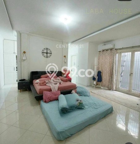 Dijual Rumah Premium dengan Fasilitas Sekitar Lengkap di Kembangan, Jakarta Barat Dijual Rumah Premium dengan Fasilitas Sekitar Lengkap di Kembangan, Jakarta Barat