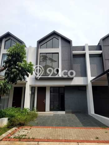 Rumah Mewah LB 72m2 Siap Pakai Desain Elegan di Bintaro, Tangerang Selatan Rumah Mewah LB 72m2 Siap Pakai Desain Elegan di Bintaro, Tangerang Selatan