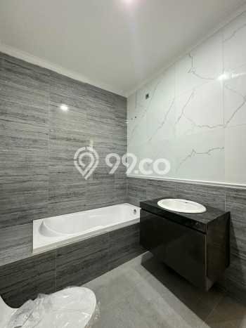 Rumah Luxury Modern Siap Huni di Bintaro Tangerang Selatan Rumah Luxury Modern Siap Huni di Bintaro Tangerang Selatan