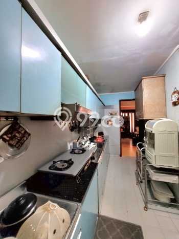 Rumah Elit LB 450m2 Siap Huni Desain Elegan di Bintaro, Tangerang Selatan Rumah Elit LB 450m2 Siap Huni Desain Elegan di Bintaro, Tangerang Selatan