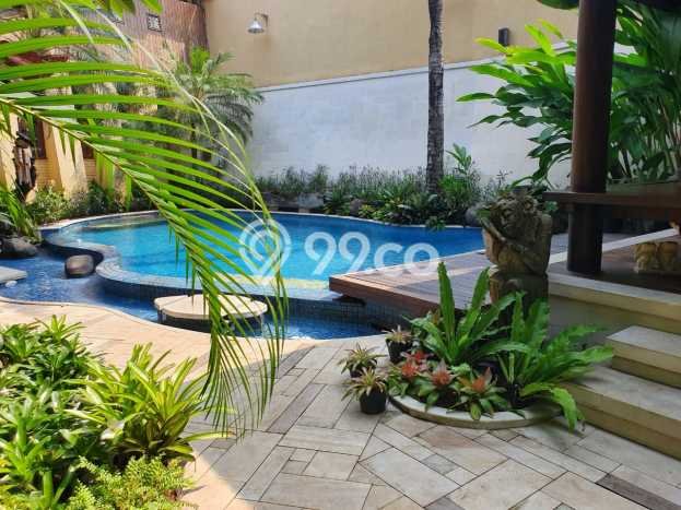 Rumah Elit Modern Tanpa Renovasi di Bintaro Tangerang Selatan Rumah Elit Modern Tanpa Renovasi di Bintaro Tangerang Selatan