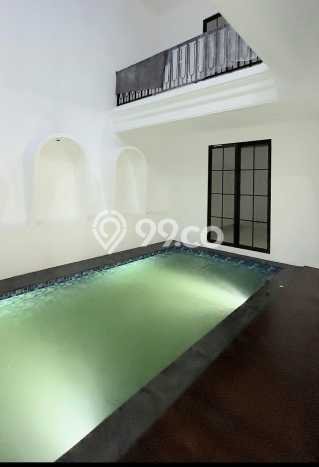 Rumah Luxury Modern Siap Huni di Bintaro Tangerang Selatan Rumah Luxury Modern Siap Huni di Bintaro Tangerang Selatan
