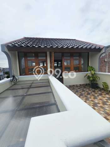 Rumah Modern 4 KT di Bintaro Tangerang Selatan Unfurnished Rumah Modern 4 KT di Bintaro Tangerang Selatan Unfurnished